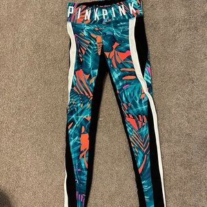 Vs pink Ultimate leggings